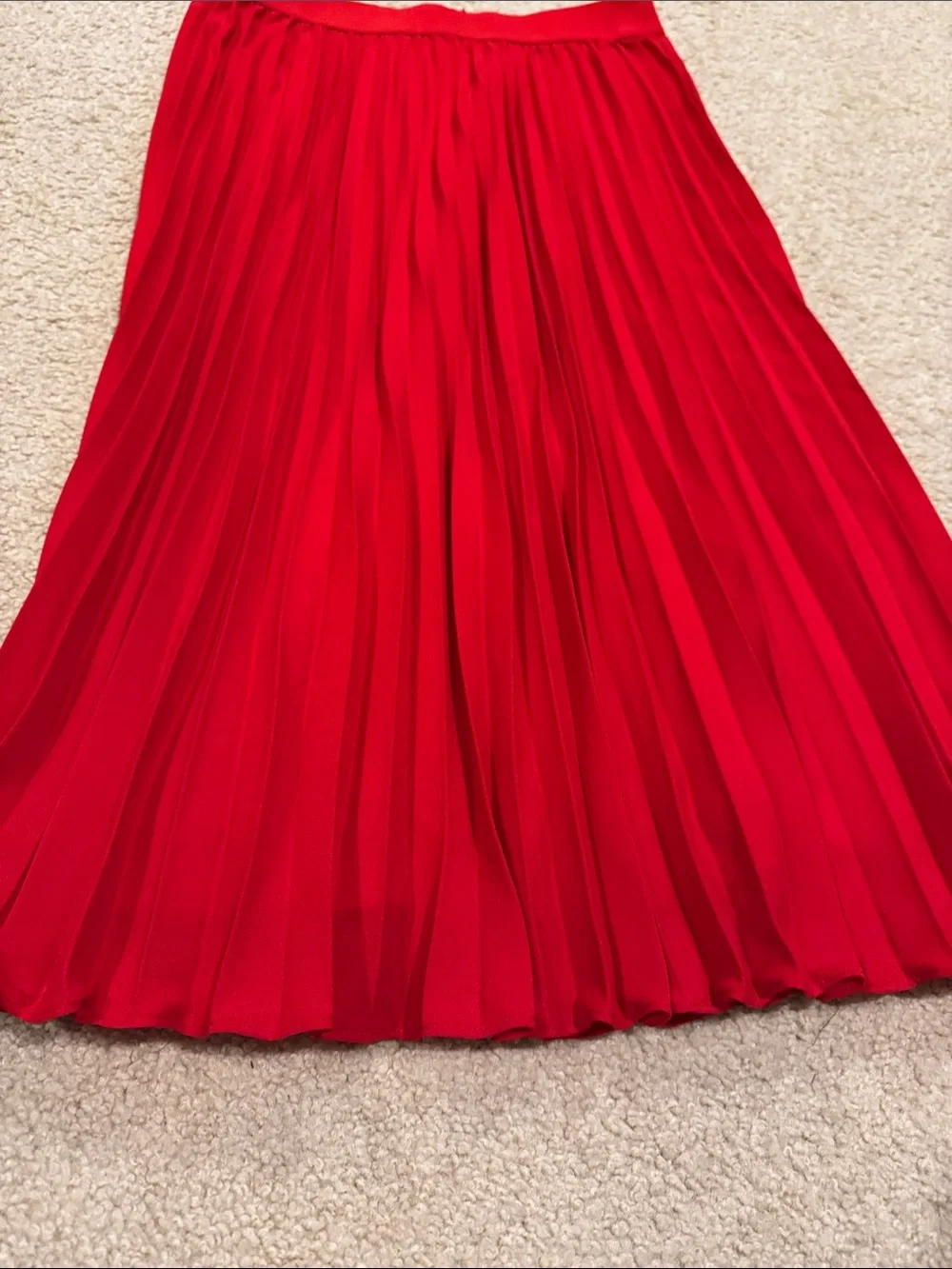 *Classic Red Pleated Midi Skirt - Picture 3 of 3
